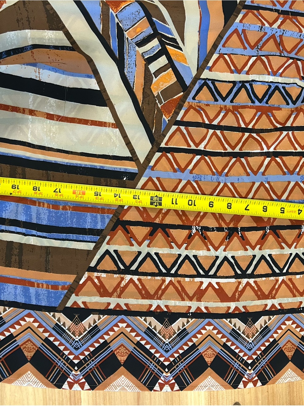 Chico's Geometric Print V-Back Blouse in Orange, Blue and Cream Size 1 - Picture 9 of 10